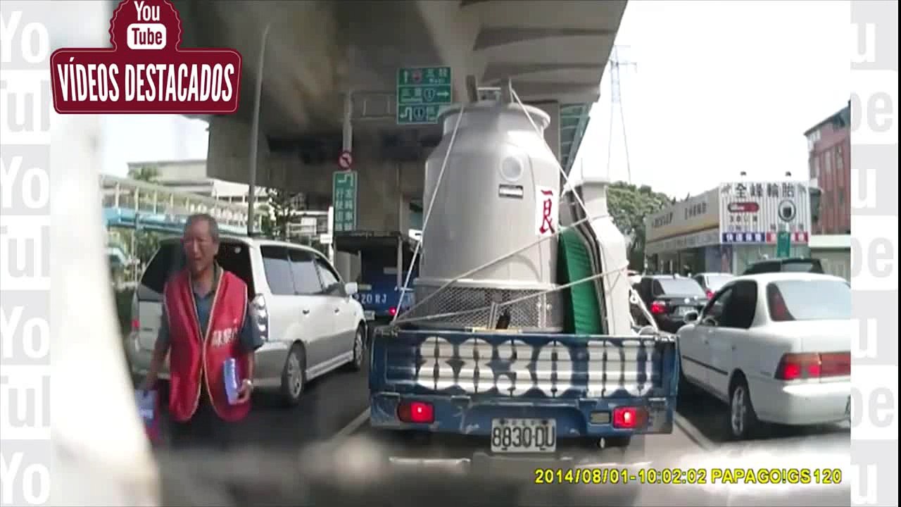 Imágenes Fuertes- Atropellado por Camión