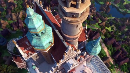 Tangled - Flynn steals the crown HD