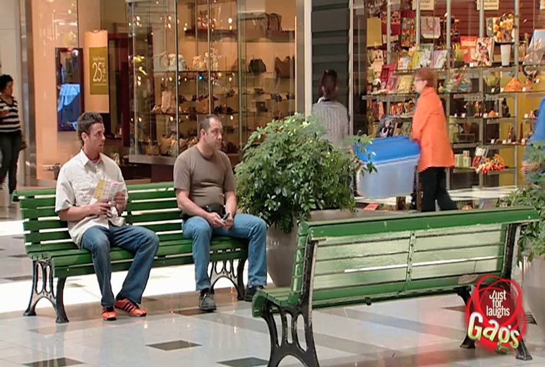 Daily Laughs_Wet Paint Prank