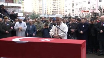 Diyarbakır -Nusaybin Şehidi Diyarbakır'da Son Yolculuğuna Uğurlandı-3