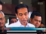 Serahkan Tiket KA, Massa Minta Jokowi Pulang Kampung