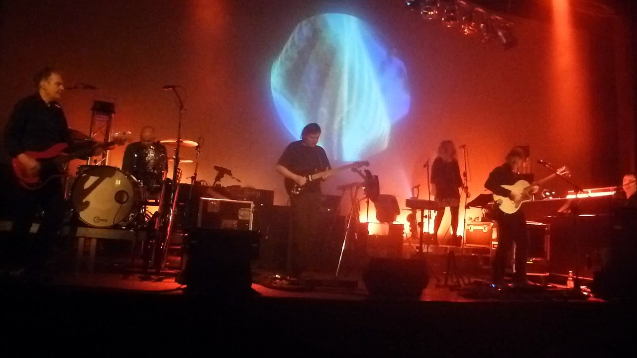 KINGS OF FLOYD - Another brick in the wall