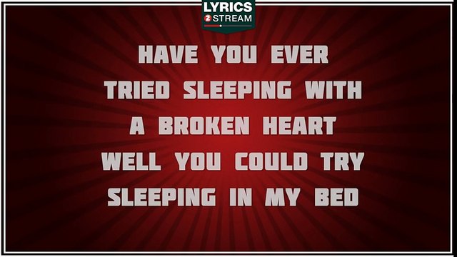 Try Sleeping With A Broken Heart - Alicia Keys tribute - Lyrics