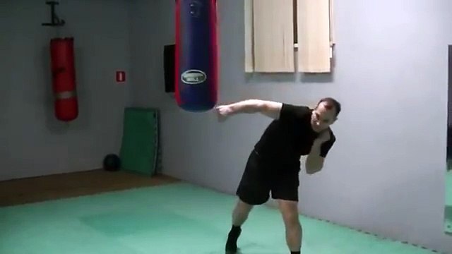 Правый кросс(Тотальный бокс)(27)