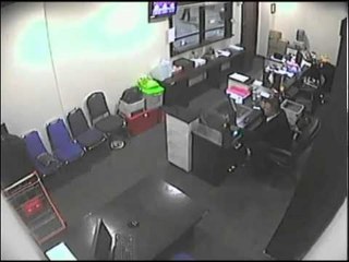 Jaksa Curi HP Tertangkap Kamera CCTV