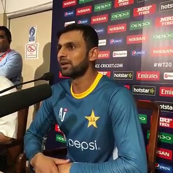Shoaib Malik Exposed ..
