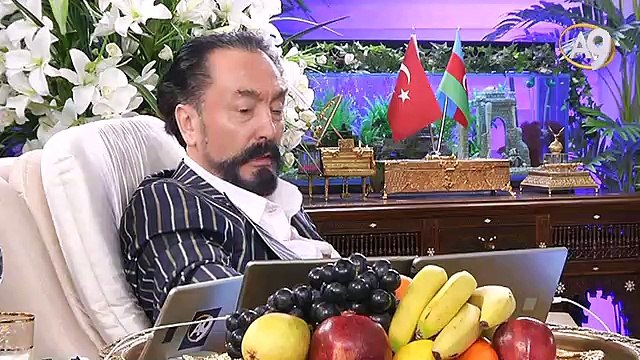 Adnan Oktar: Angelina Jolie samimi bir insan Müslümanlara şefkat duyması çok güzel.