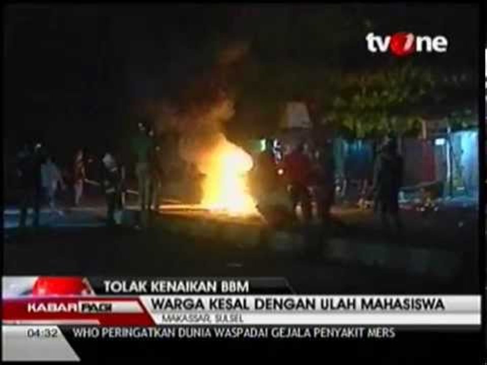 Tolak Kenaikan BBM, Mahasiswa Bentrok dengan Warga