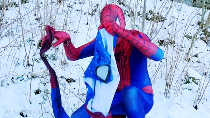 Spiderman USA America Fall in LOVE Elsa Frozen in Real Life - Disney Superhero Movie