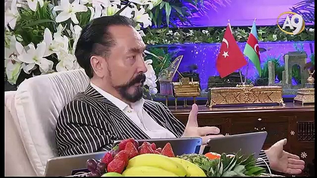 Mevlana’yı şeyhi kabul eden Hülagünün katliamları Müslümanlara anlatılmıyor.