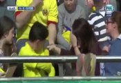 Une spectatrice touchée en pleine tête par un ballon de Messi