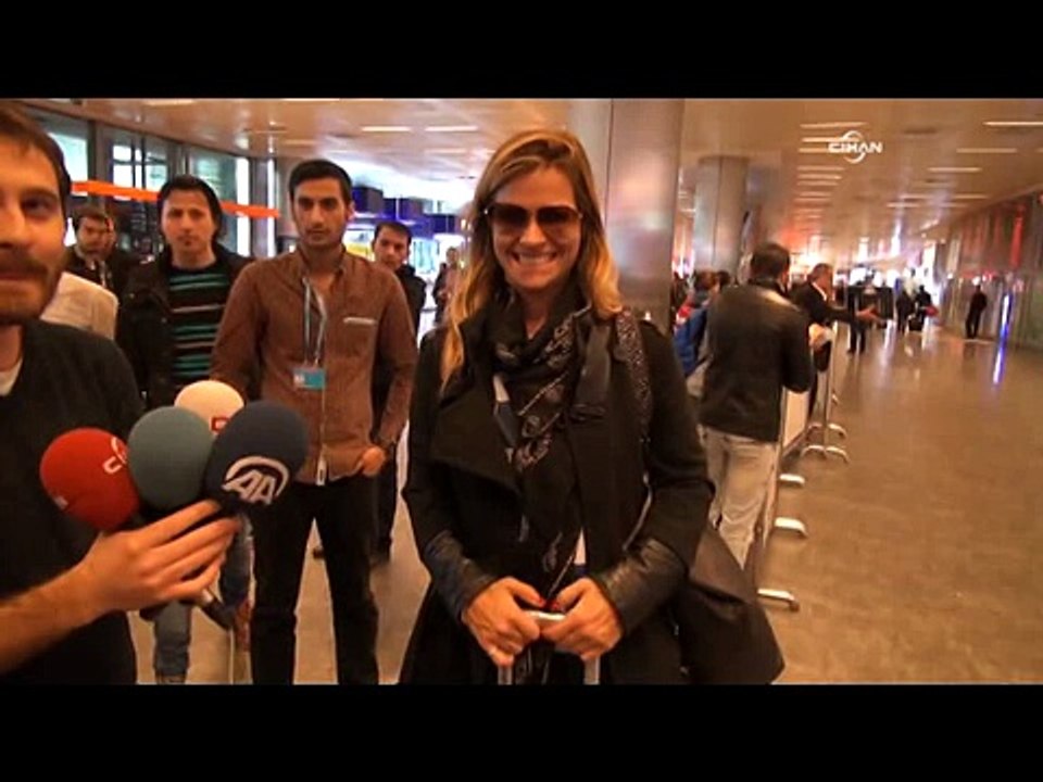 Şarkıcı İma, havaalanında sıkı güvenlik kontrolü ile karşılandı