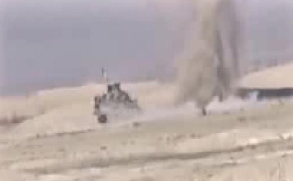 El yapımı bombayı etkisiz hale getirirken havaya uçtu