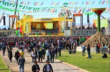 Diyarbakır'da Nevruz Kutlamaları Başladı