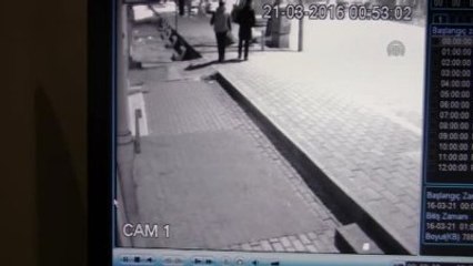 Güvenlik Kamerasını Çalan Hırsızlar, Başka Kameraya Yakalandı