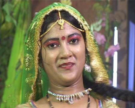 बुन्देली लोकगीत / डंडा घूमें लांगुरिया / चन्द्रभूषण पाठक