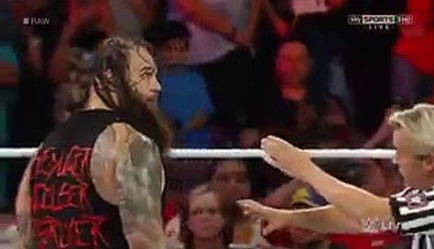 Roman Reigns vs Bray Wyatt - Video