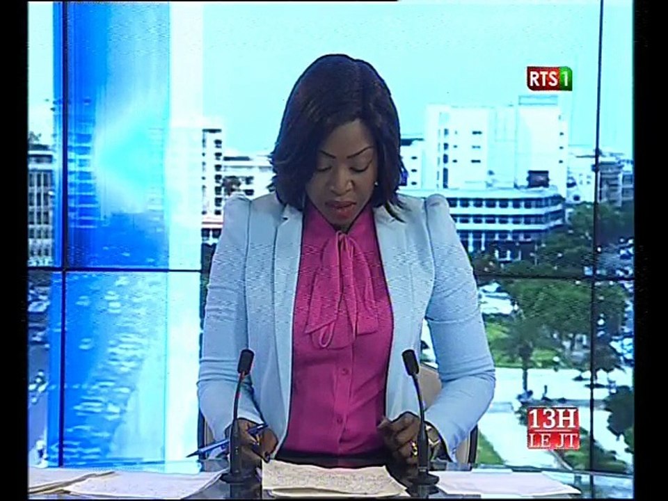 L'ambiance de kermesse Chez Pape Abdoulaye Seck après la victoire de oui à Médina