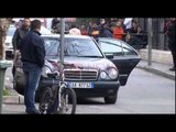 Tiranë, dyshohet për eksploziv poshtë një makine, pranë shkollës “Niket Dardani”- Ora News