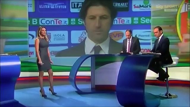 Diletta Leotta 23/01/2016 Sexy in tight grey minidress and high heels