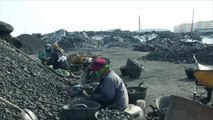 شبح البطالة يطارد عمال مناجم الفحم بالصين