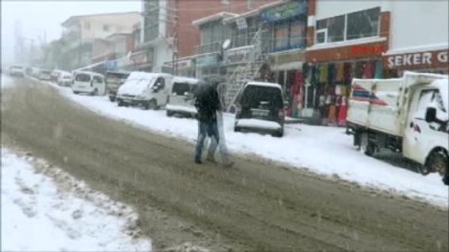 Van Başkale?de Kar 34 Mahalle Yolunu Kapattı-Ek