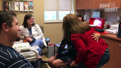 Cette femme entend pour la première fois et reçoit une demande en mariage