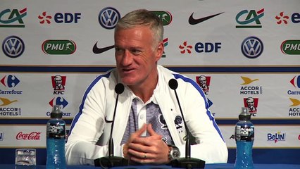 Bleus - Deschamps évoque "l'exemplarité" imposée aux footballeurs