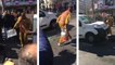 Un homme devient fou et détruit sa voiture en pleine rue à Paris