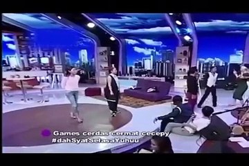 HEBOH !! Zaskia Gotik Menghina Pancasila dan Indonesia