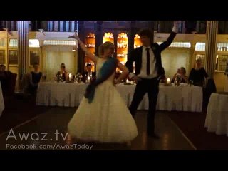 British couple dance to 'London Thumakda' at their wedding & nail it