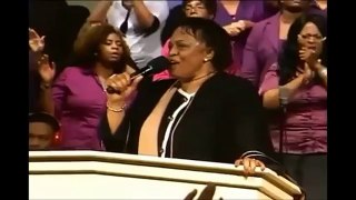 Jackie McCullogh Ministers at Holy Convocation 2015