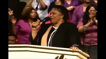 Jackie McCullogh Ministers at Holy Convocation 2015