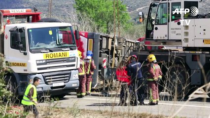 España busca causas de accidente de autobús