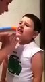 Videos Engraçados - Tirando o Dente do filho