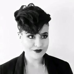 Woman short haircut with line design