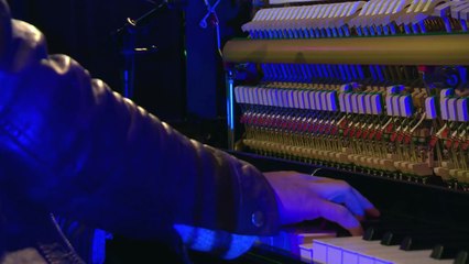 ..Lukas m  Graham covers Love ..Yourself by Justin Bieber