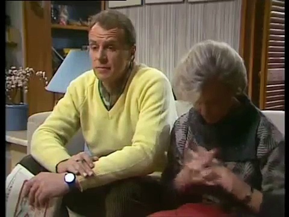 Neighbours ( 1985 ) E126