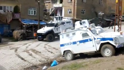 Hakkari'de Nevruz etkinliğinde olaylar çıktı