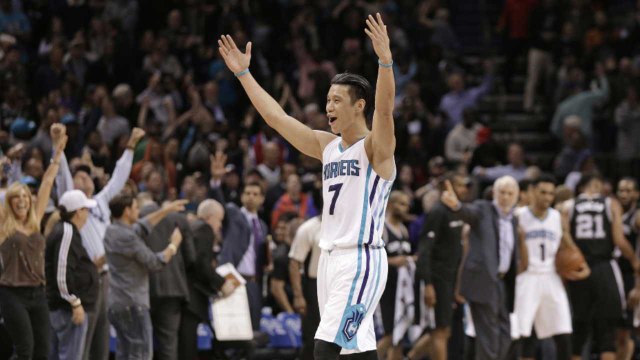 Jeremy Lin, Hornets Sting Spurs