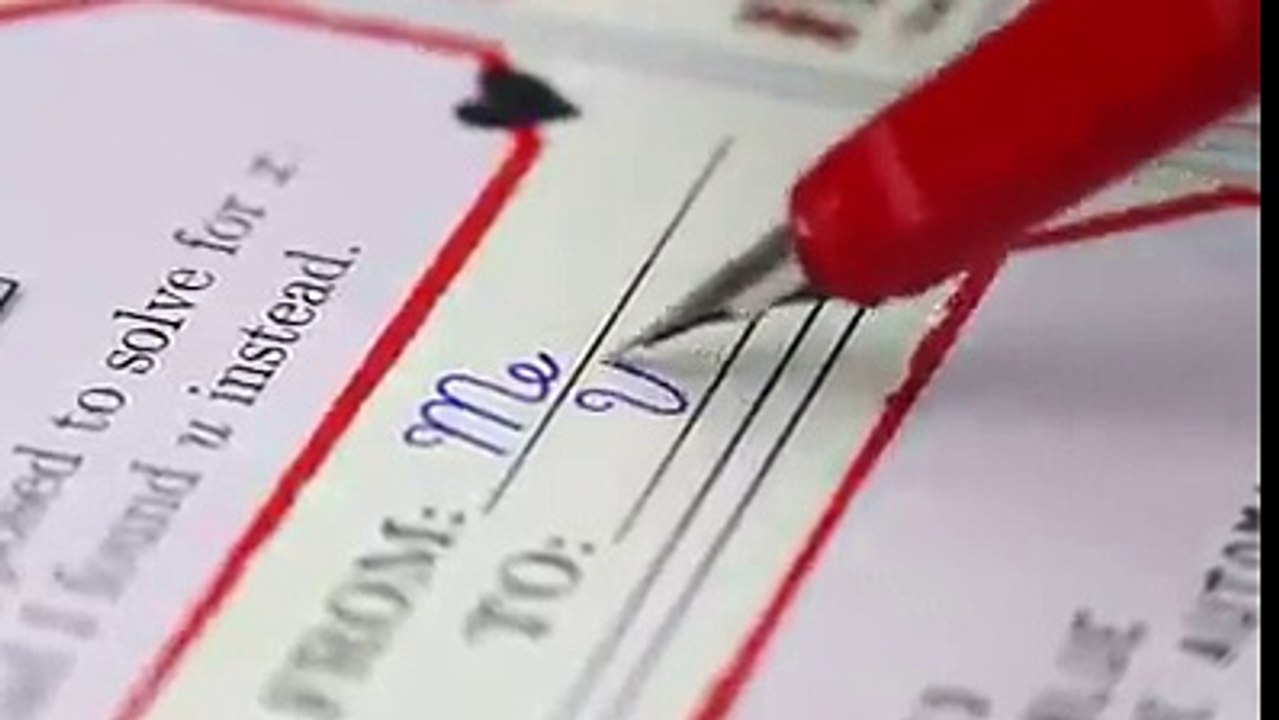 ﯾﮧ ﻣﺸﯿﻦ ﺁﭖ ﮐﮯ ﻟﯿﮯ ﺗﺼﺎﻭﯾﺮ ﺑﻨﺎ ﺳﮑﺘﯽ ﮨﮯ، ﺩﺳﺘﺨﻂ ﮐﺮ ﺳﮑﺘﯽ ﮨﮯ ﺍﻭﺭ ﺁﭖ ﮐﺴﯽ ﺑﮭﯽ ﻓﻮﻧﭧ ﺍﻭﺭ ﺳﺎﺋﺰ ﻣﯿﮟ ﺍﺱ ﺳﮯ ﻟﮑﮫ ﺳﮑﺘﮯ ﮨﯿﮟ . ﺍﺱ ﮐﺎ ﻧﺎﻡ AXIDRAW ﮨﮯ ﺩﻭﺳﺘﻮﮞ ﺳﮯ ﺿﺮﻭﺭ ﺷﯿﺮ ﮐﺮﯾﮟ