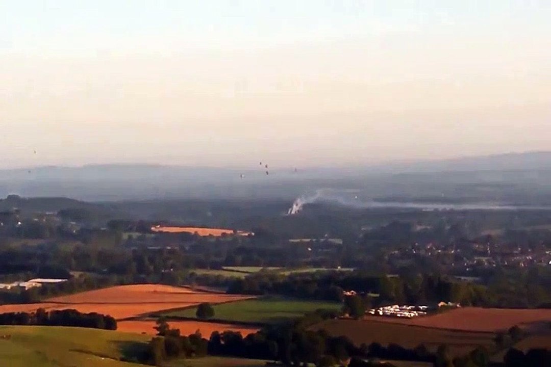 UFO Caught On Tape Real UFOs Sightings Footage Caught On Videos  Extraterrestres Real