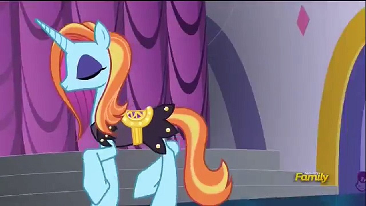 [1080p] Rarity opens Canterlot Boutique