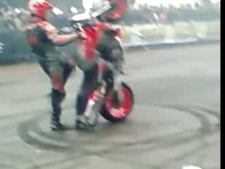 Burns moto magnifiqque!!