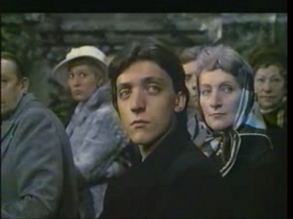 Alain Delon - Doucement les basses