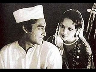 mere jeevan ke path par yeh chai kaun ashok kumar devika rani film anjaan