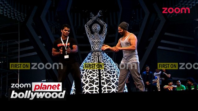 Varun Dhawan & Jacqueline Fernandez's dance rehearsal for TOIFA 2016 - Bollywood News