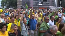 Brazil anti-government protesters unite under national flag
