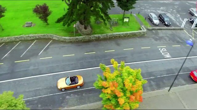 Main Woh Chaand-Full Video Song - Teraa Surroor - Himesh Reshammiya, Farah Karimaee