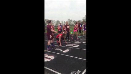 C'est ce qu'on appelle un faux départ... et une grosse gamelle